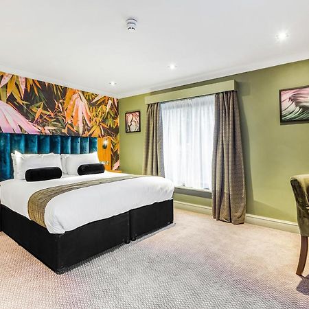 Inn On The Lake By Innkeeper'S Collection Godalming Exterior photo